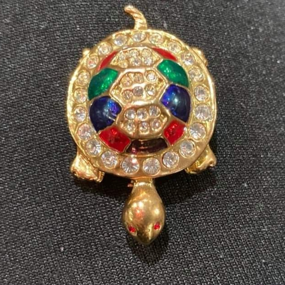 Vintage pin